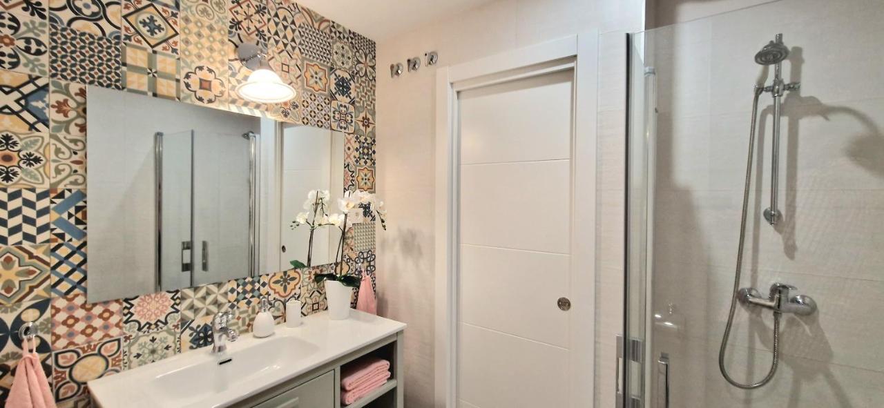 Malaga Lodge Apartments エクステリア 写真