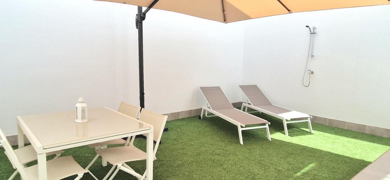 Malaga Lodge Apartments エクステリア 写真